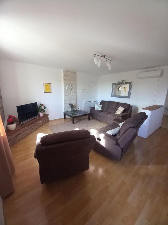 Casa Girasole Villa Buje Buitenkant foto